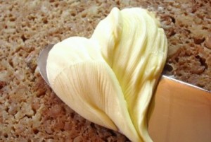 Cholesterinsenkende Margarine für Gesunde ungesund?